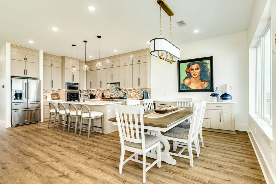 Open dining and kitchen is great for family meals