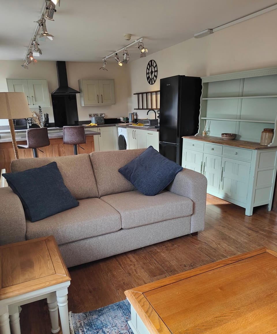Living Room / Lounge