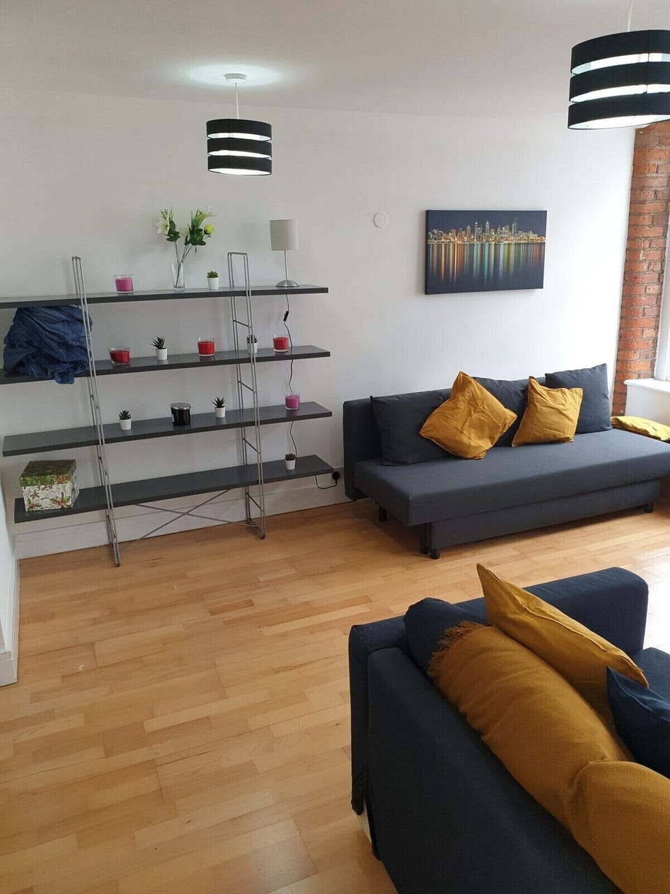 Living Room / Lounge