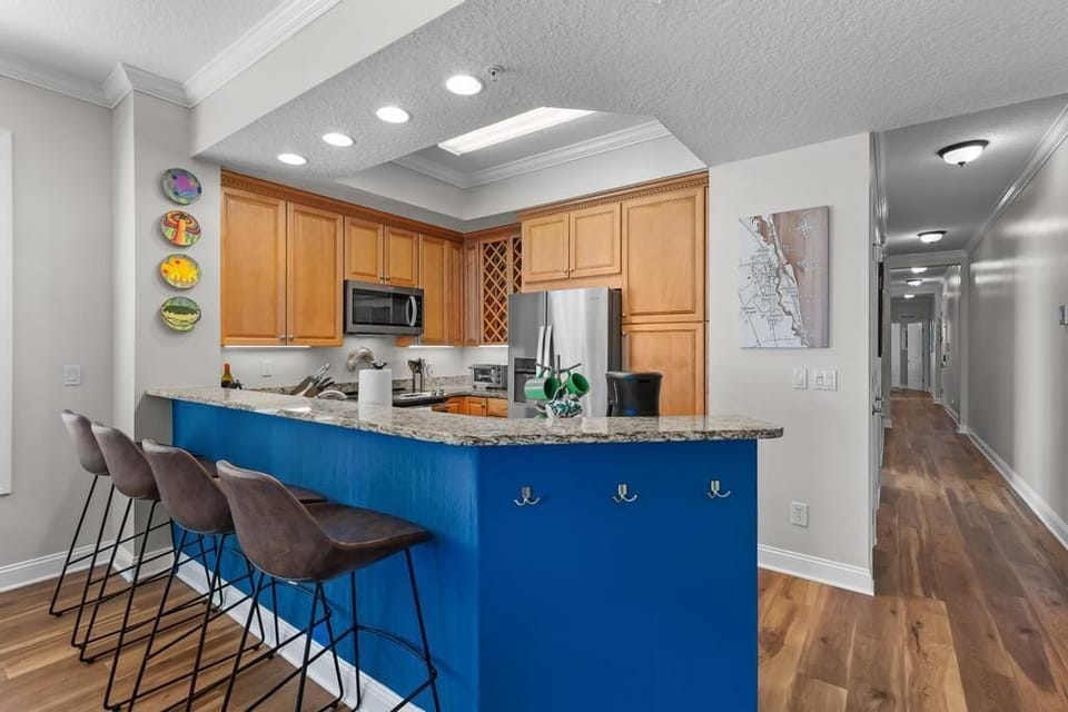 Kitchen with bar seating