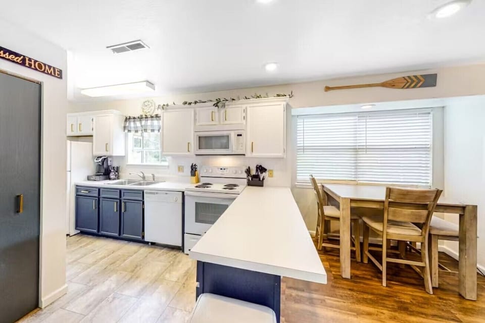 Feel right at home in your warm and welcoming kitchen, complete with all the amenities you need to cook and enjoy delicious meals during your stay