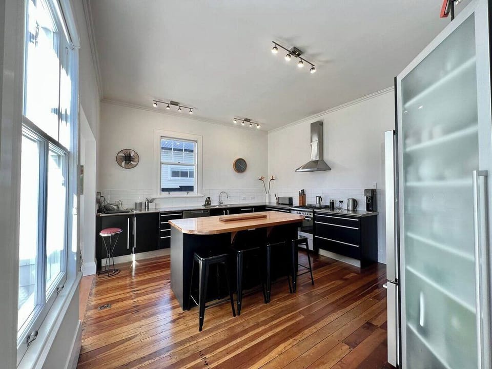 Fully equipped kitchen space