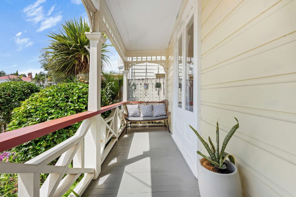 Front - Porch