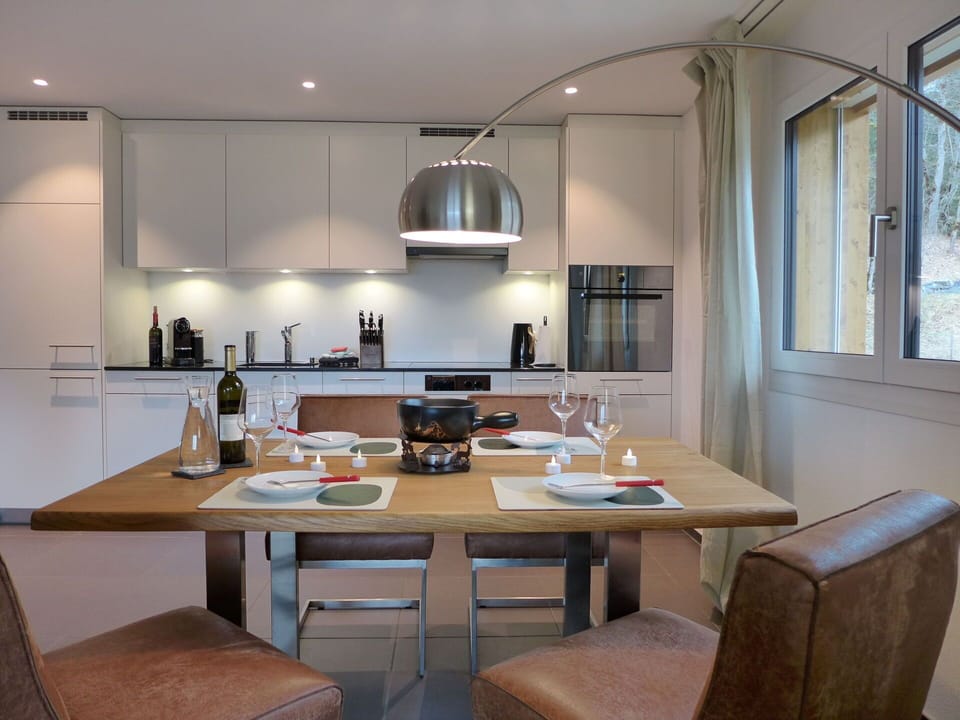 Table, Property, Furniture, Cabinetry, Window, Chair, Wood, Countertop, Interior Design, Kitchen