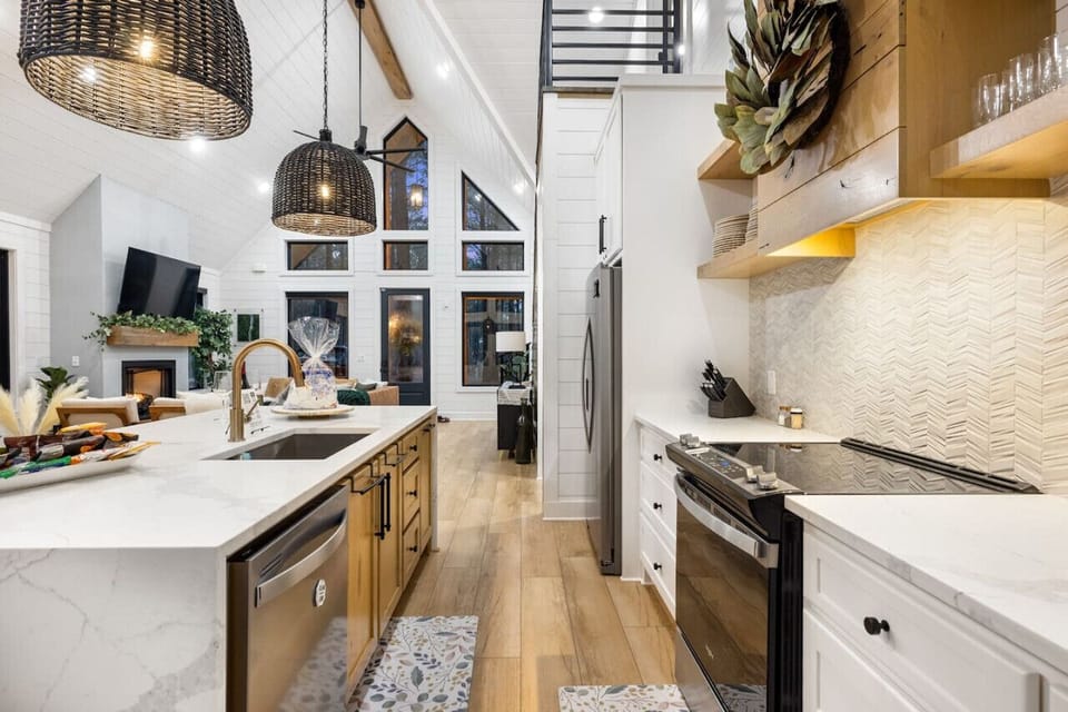 Create culinary masterpieces in our fully-equipped kitchen.