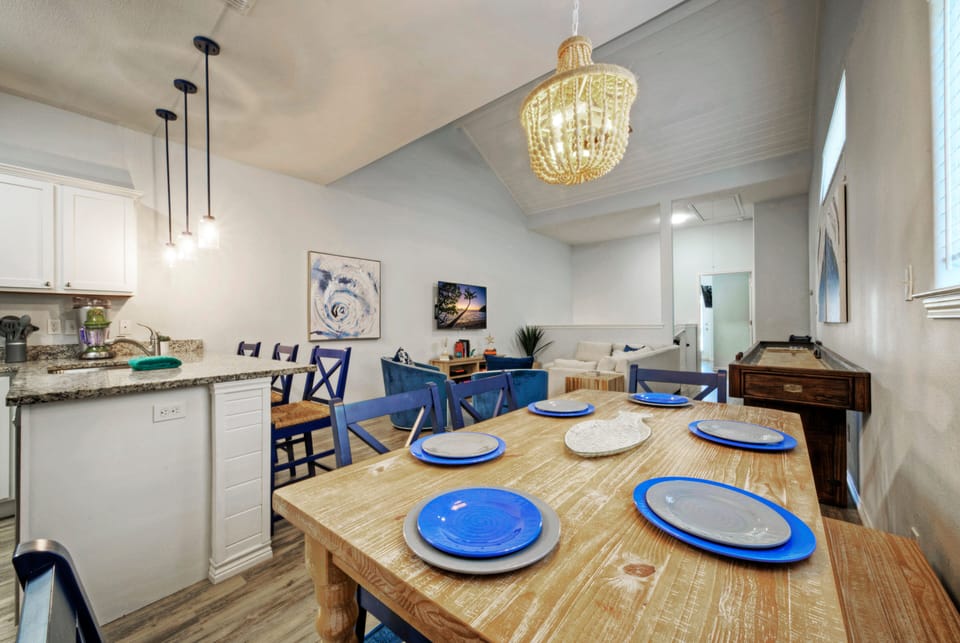 Dining area located next to the kitchen.