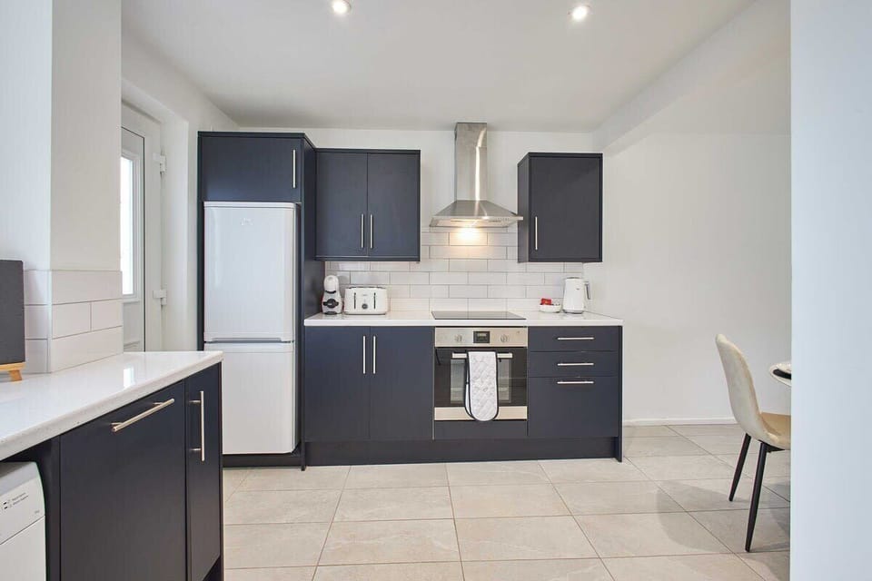 Marsden Beach House, South Shields - Host & Stay