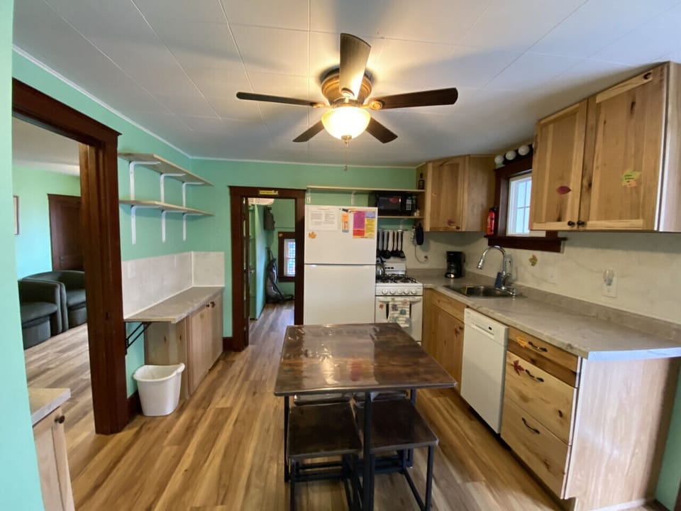 A nice kitchen with just about evA nice kitchen with just about everything you will need.  Including spaces to put your things. erything you will need.