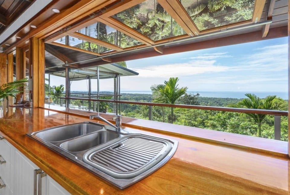 4. Stus Lookout - Kitchen View Forever