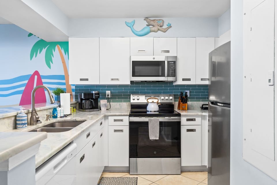Fully stocked kitchen