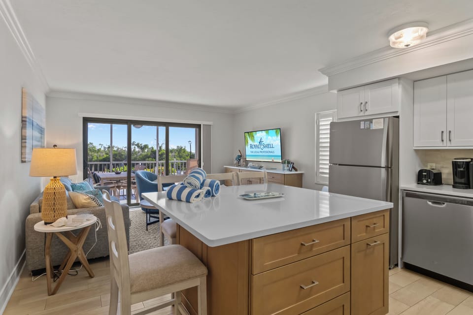 Spacious Kitchen and Living Room with large Island