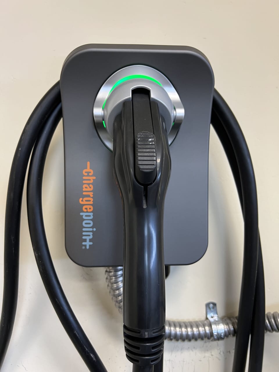 Brand New EV charger for guest use.