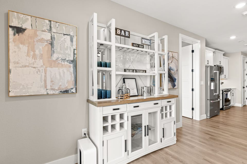 Bar in condo 1