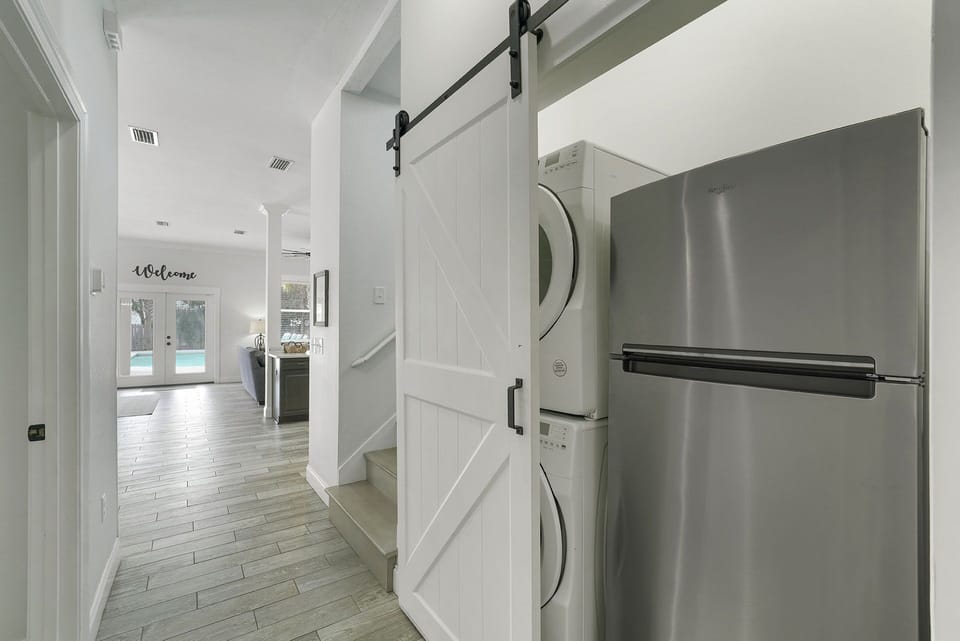 Beaches and Dreams - Crystal Beach - Washer & Dryer