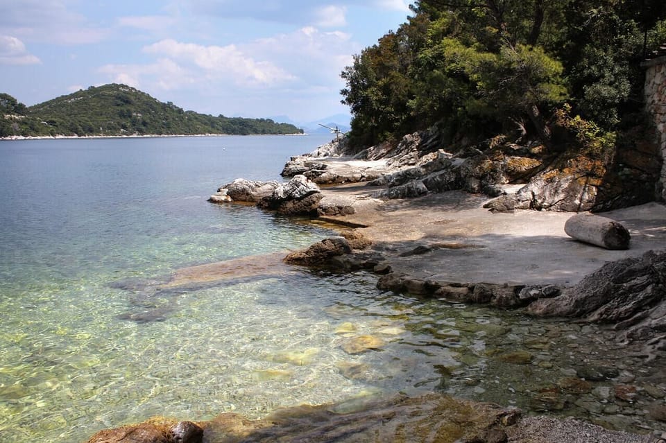 Nearby beaches