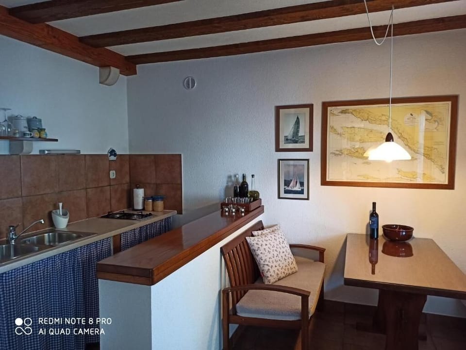 Dining room 1