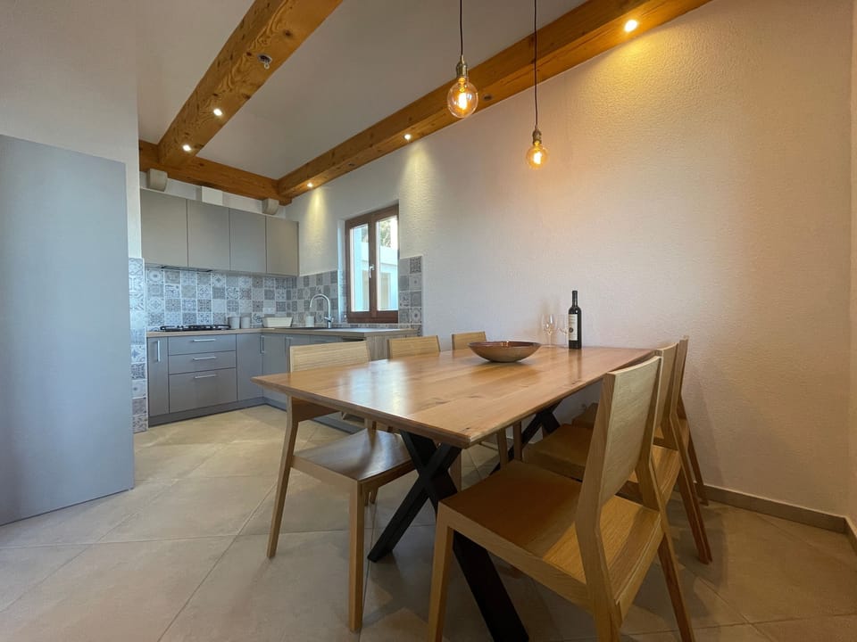 Dining room 2