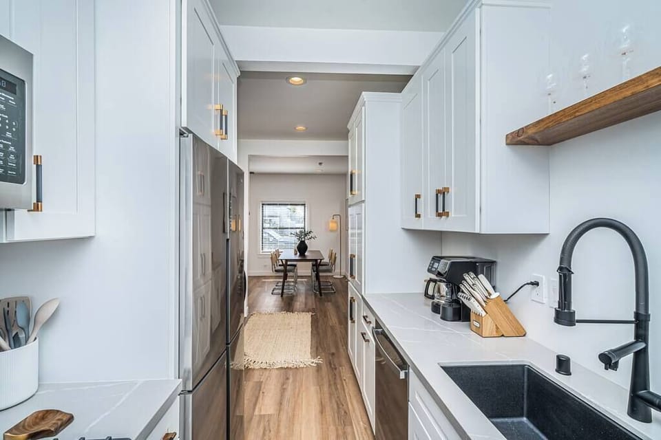 Step into culinary paradise! Our kitchen is fully equipped with state-of-the-art appliances, cooking tools, pots and pans and  ready to elevate your cooking experience.