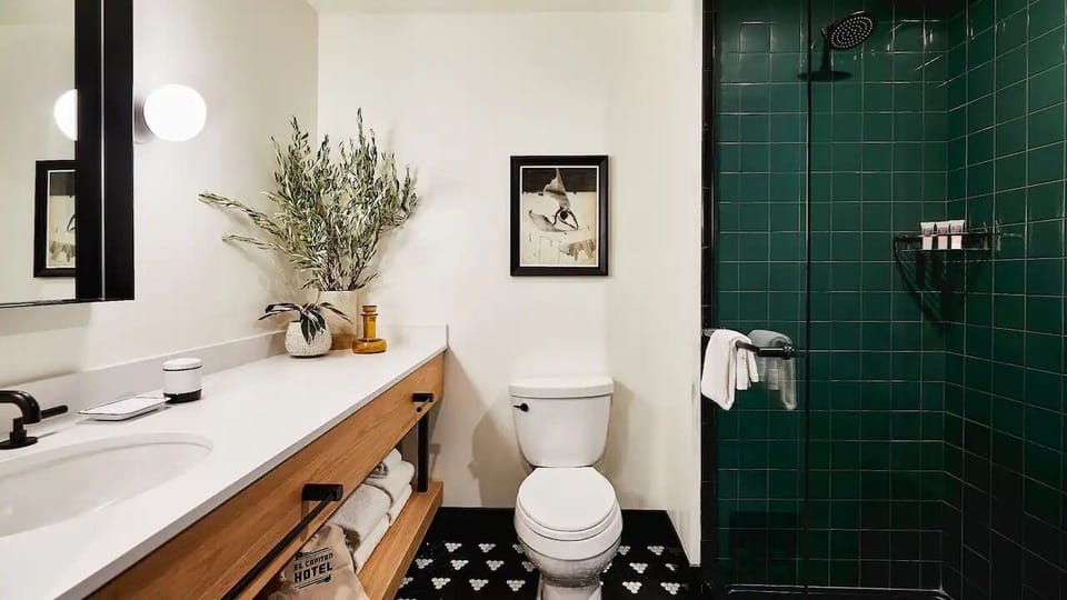 Start the day in a spotless bath with spa-like finishes.