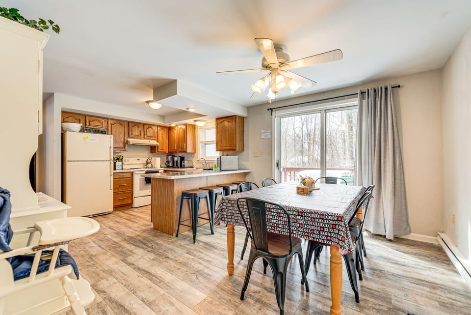 Dining Table | 1st Floor | Dishware & Flatware