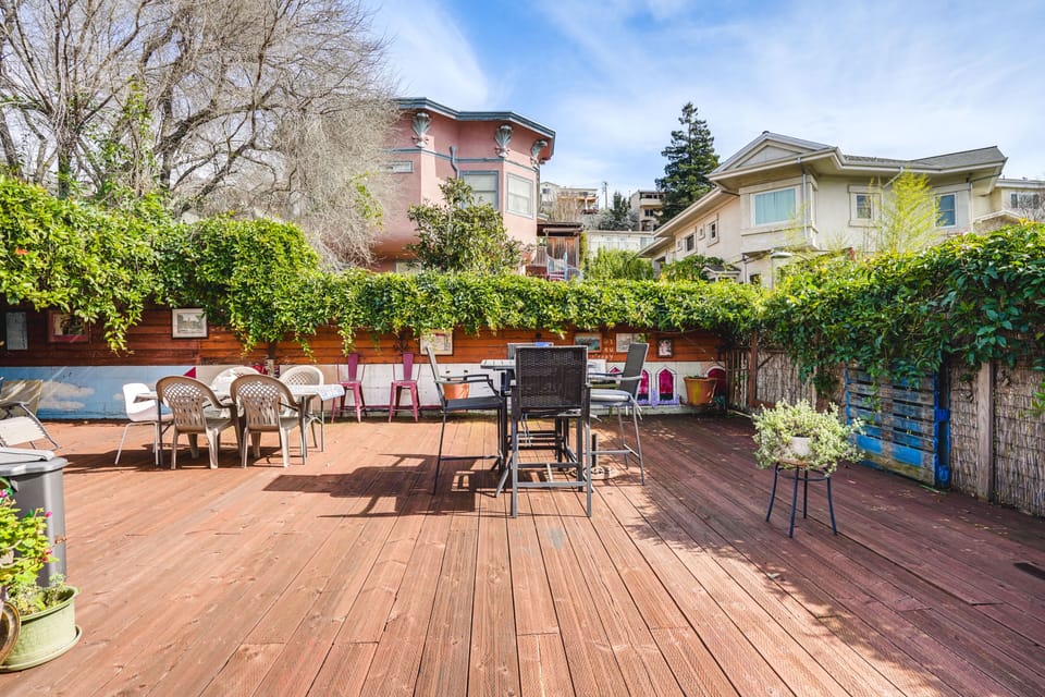 Oakland Vacation Rental | 4BR | 4BA | Stairs Required | 1,995 Sq Ft