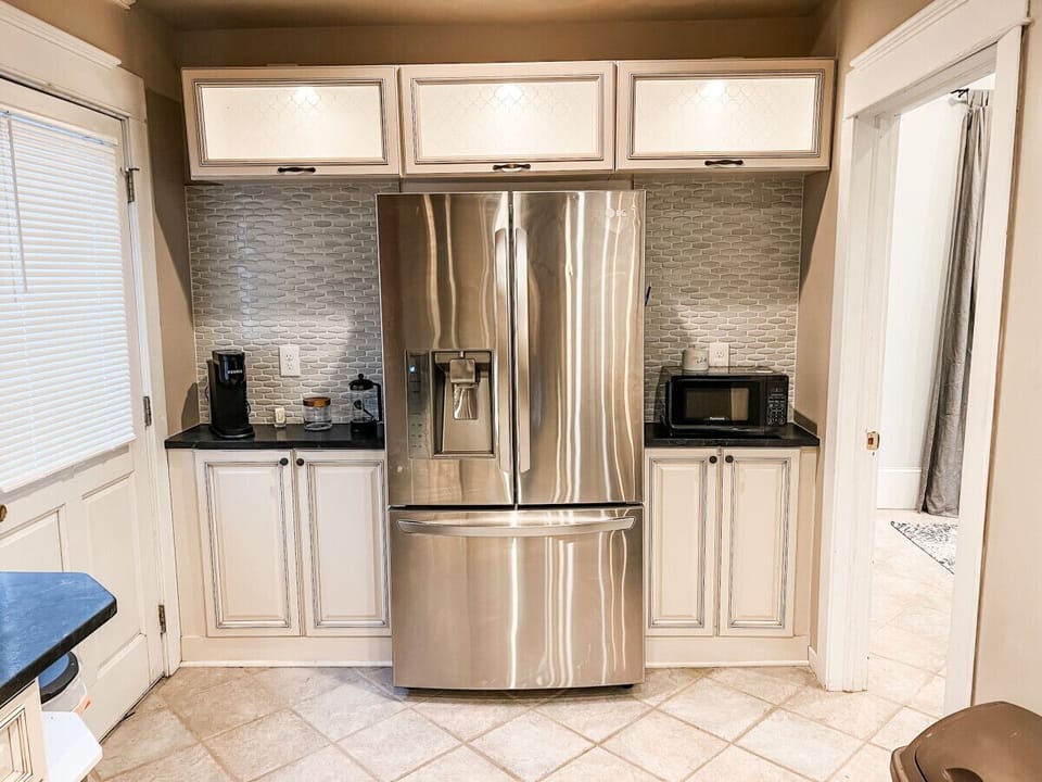 Kitchen - with access to back porch