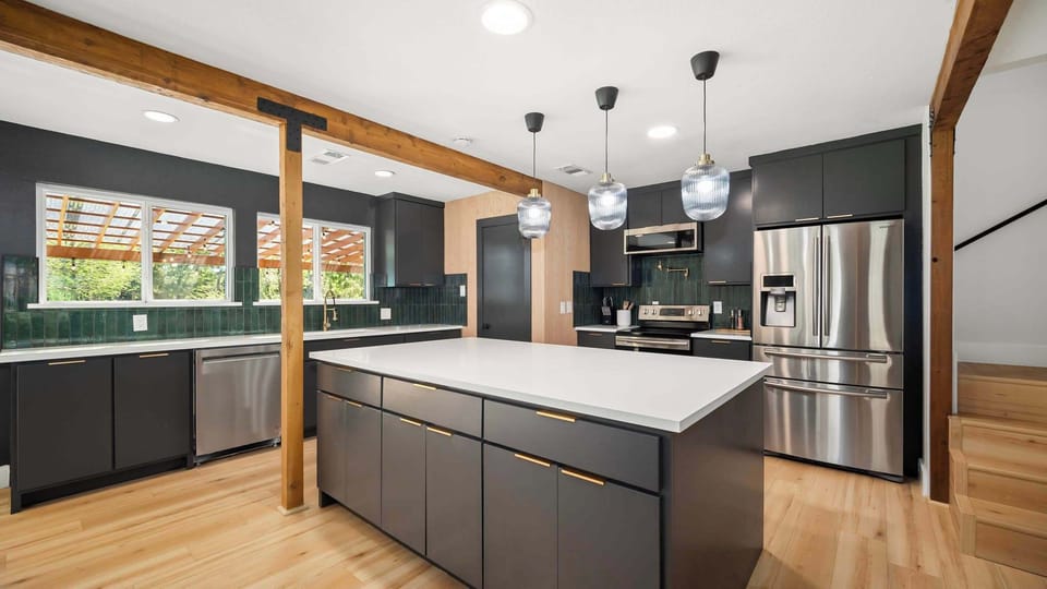 Fully equipped to serve all your cooking needs, this beautiful kitchen was designed to allow your culinary dreams to soar with its rustic touches and elegant accents.