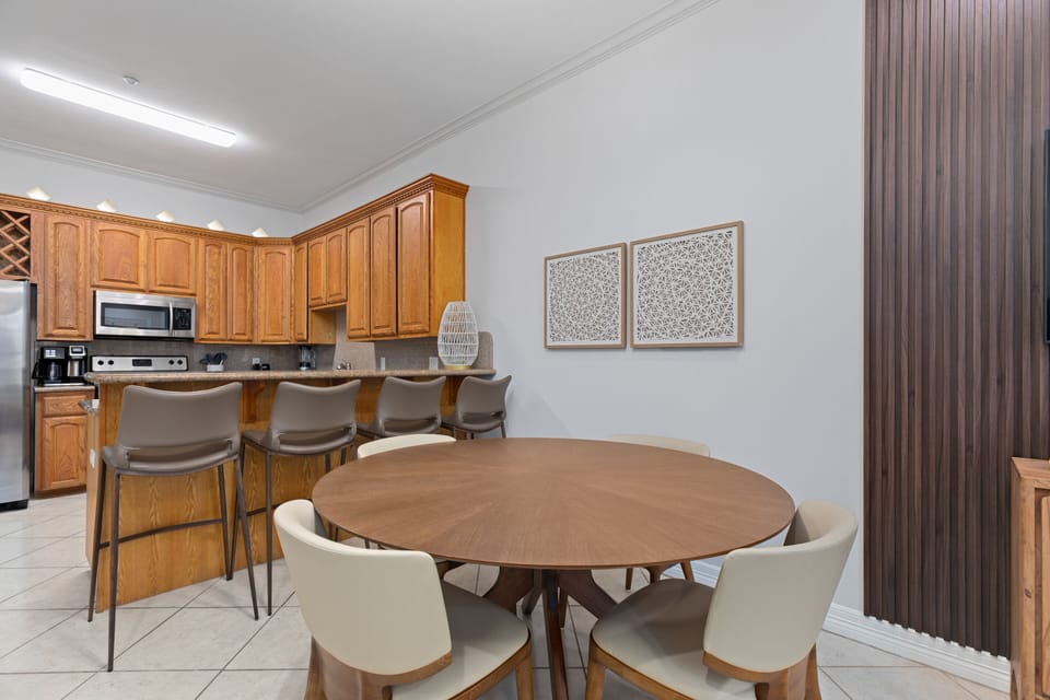 Dining/Kitchen