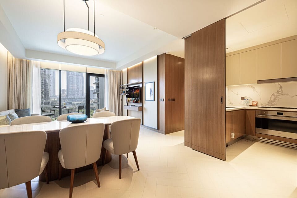 Fully Equipped Modern Kitchen and dining