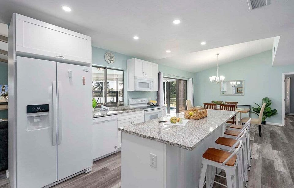 Open Style Kitchen with Center Island