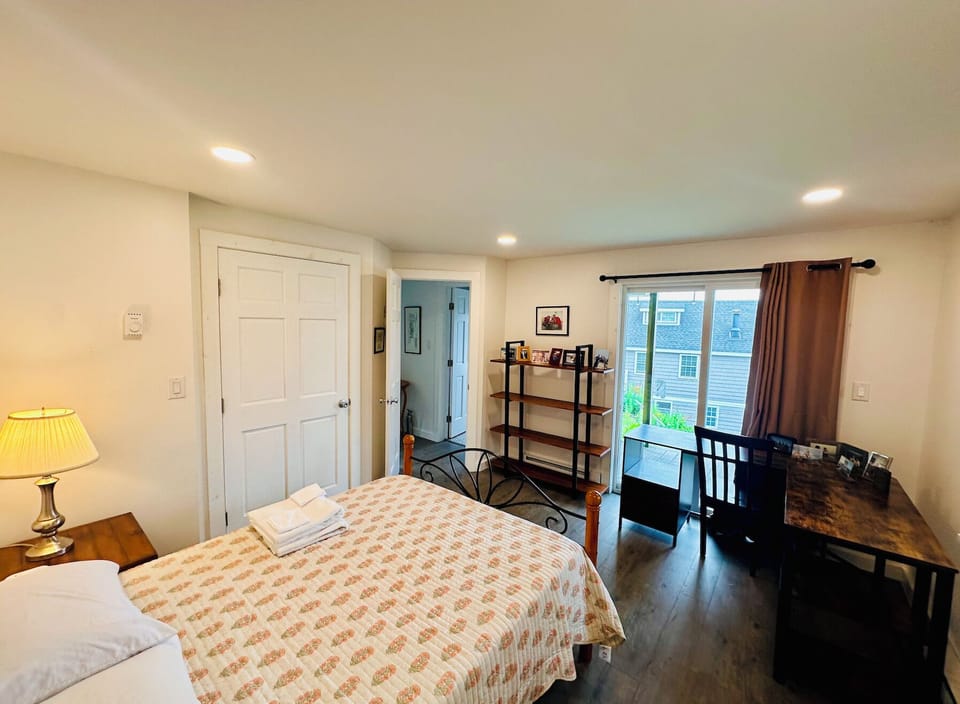 Second bedroom with full bed