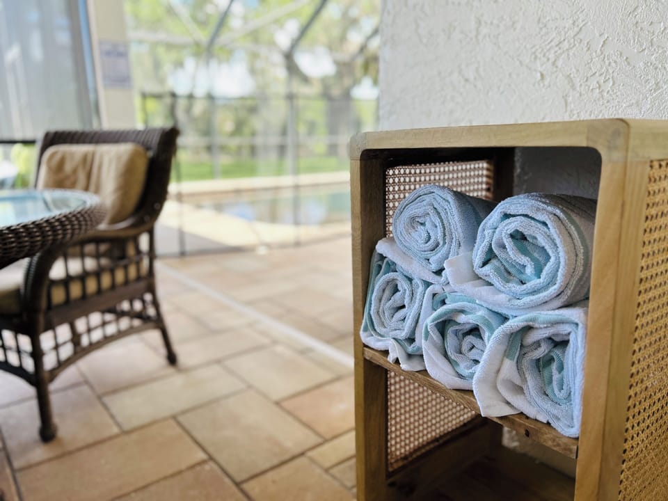 Pool towels provided