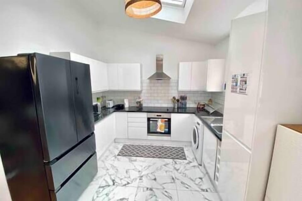 D4004a48 a924 47a2 85c1 cbf04ee16482