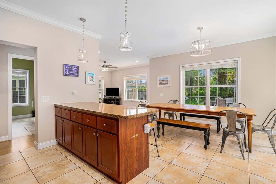 Embrace the Family Chatter with Our Home`s Open-concept Design, Ensuring Unforgettable Conversations Flow Seamlessly