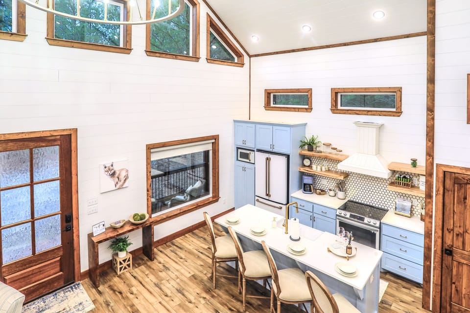 Who wouldn't fall in love with this blue and white kitchen?