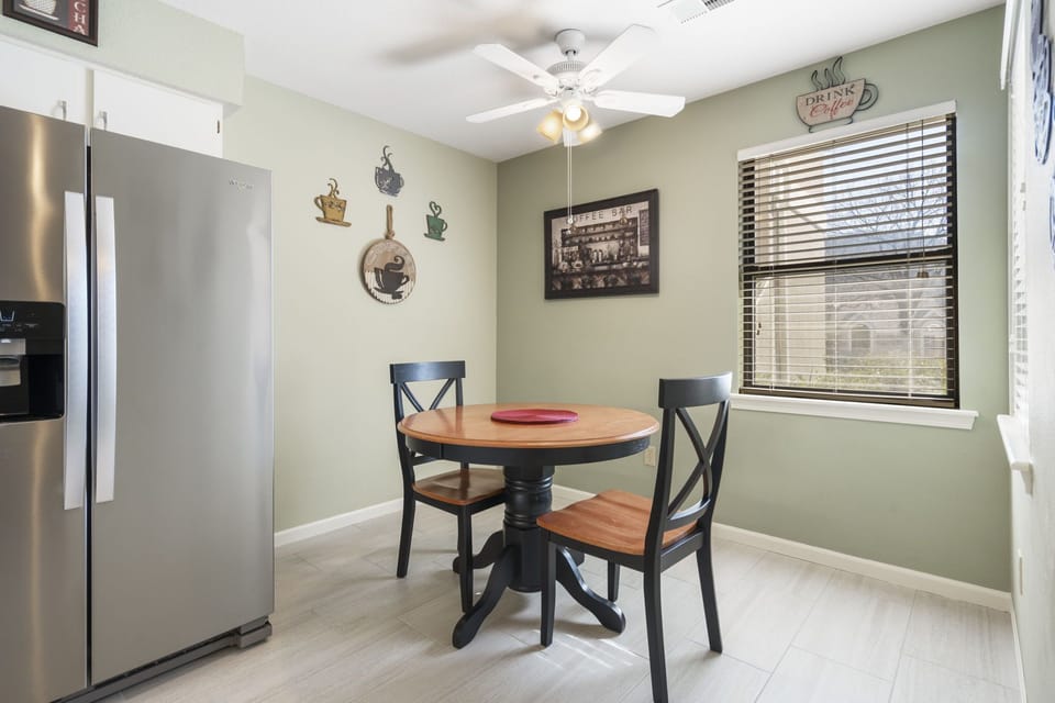 Breakfast Nook