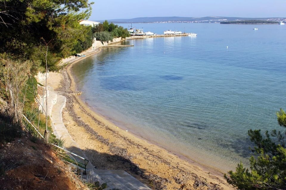 Nearby beaches