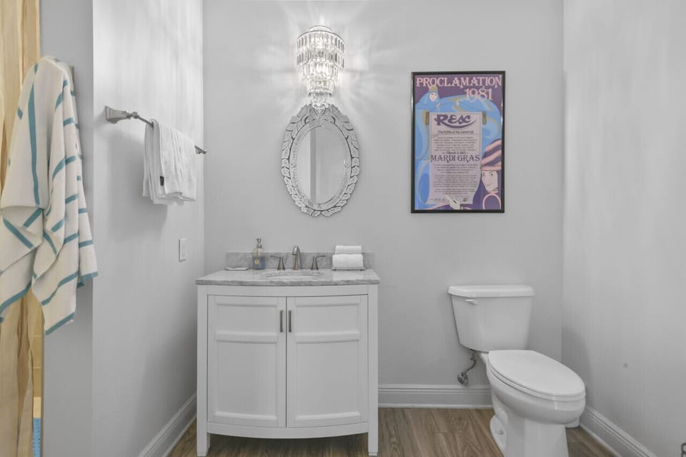 Hotel Pass Christian Queen Suite 205