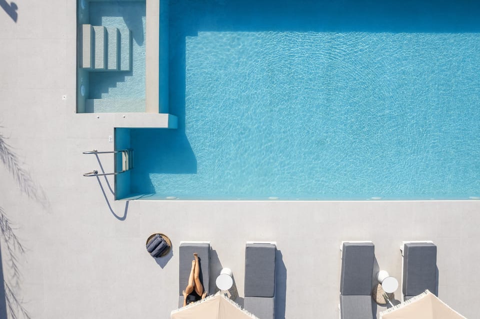 Birds eye capture of the pool