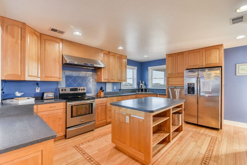 Mid Level Kitchen