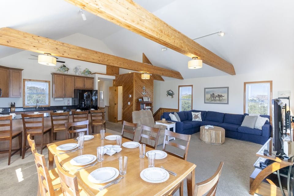 Top Level Dining Area