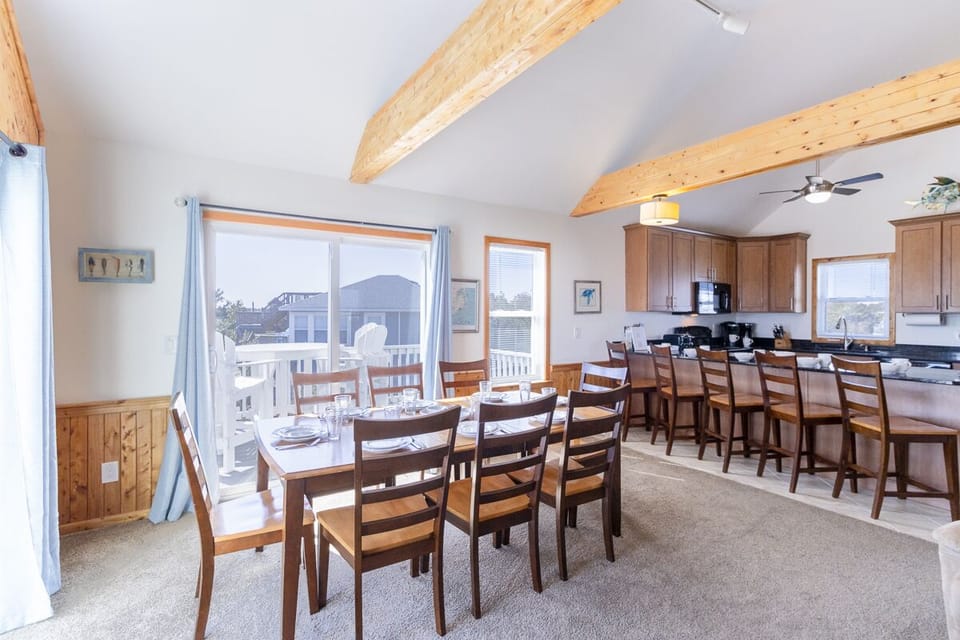 Top Level Dining Area