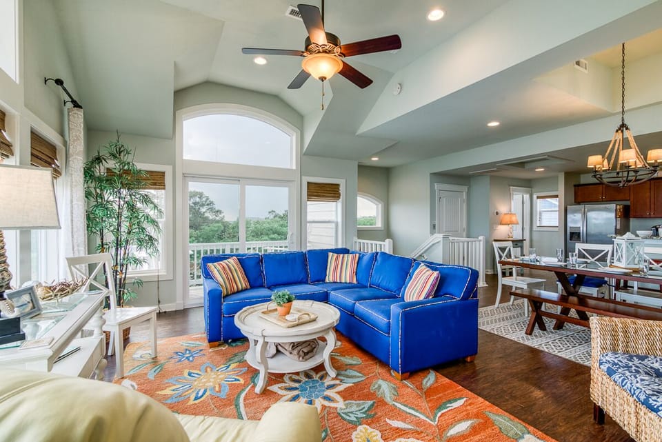 Top Level Living Area