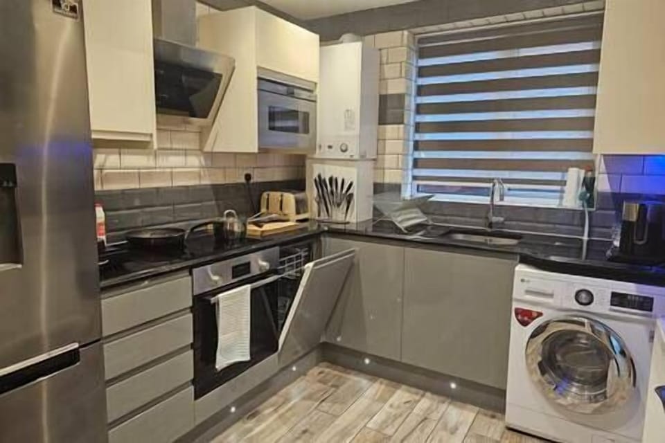 406a5678 c409 4079 bbce c4cda7a937fe