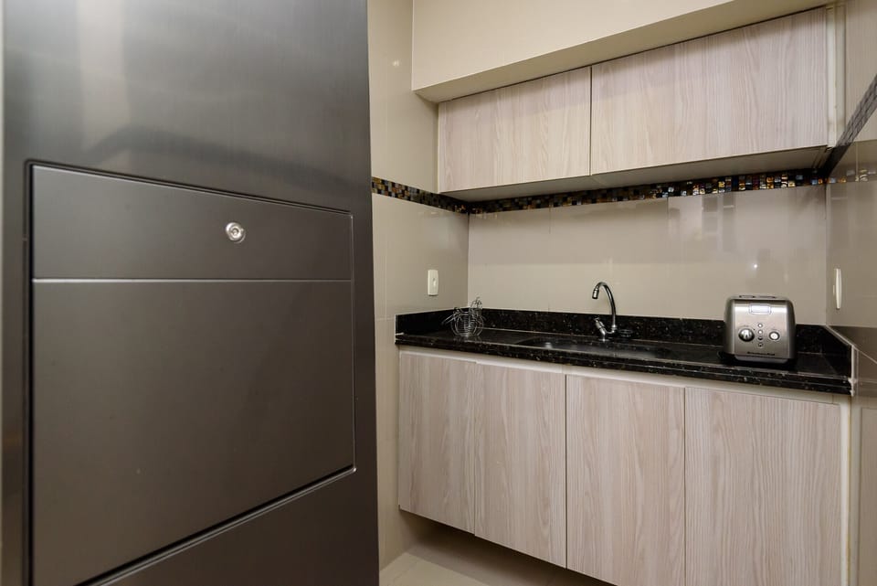 American kitchen with dining seats