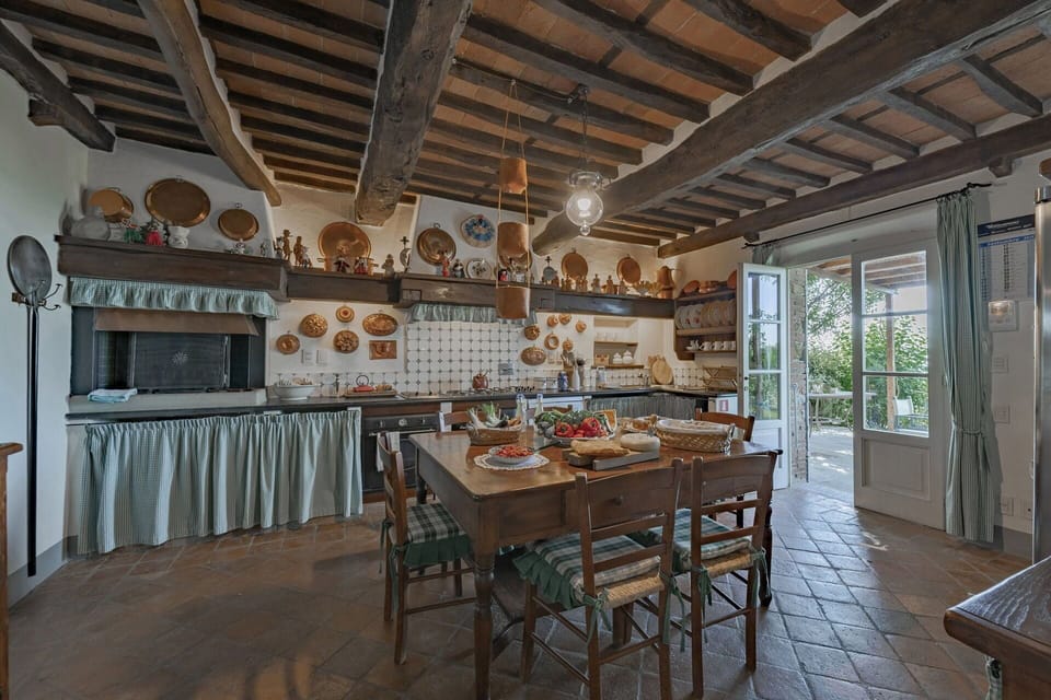 Table, Property, Furniture, Tableware, Chair, Wood, Interior Design, Architecture, Building, House