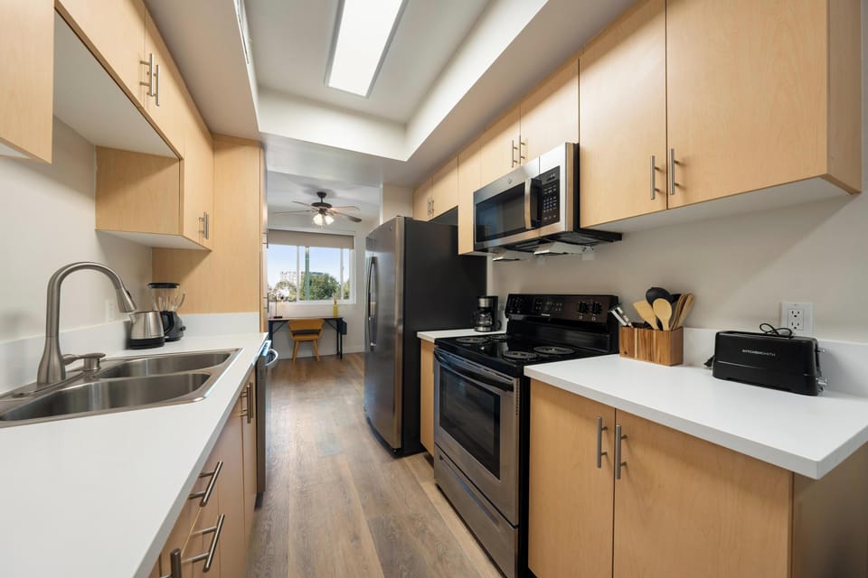 Fully equipped kitchen—cook, dine, and feel right at home!