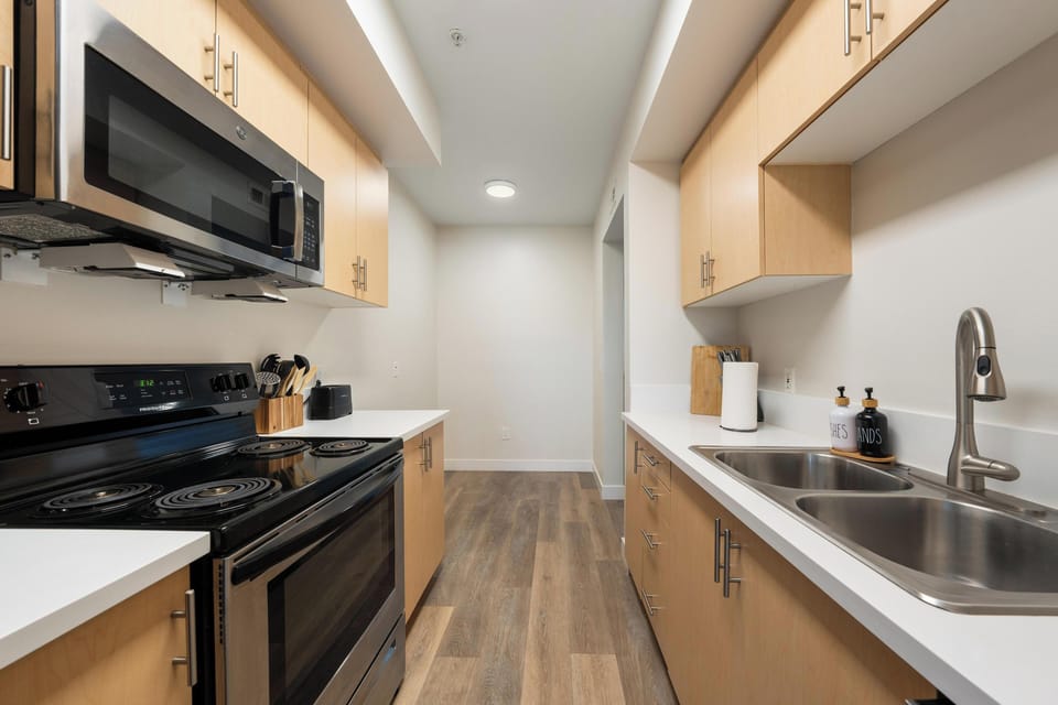 Fully equipped kitchen—cook, dine, and feel right at home!