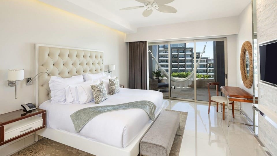 Fine imported linens