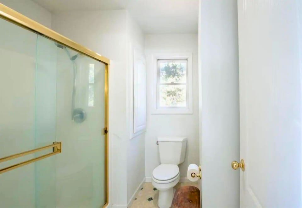 Second Full Bathroom Upstairs with a Shower/Tub Combo